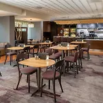Courtyard By Marriott Portland Airport
