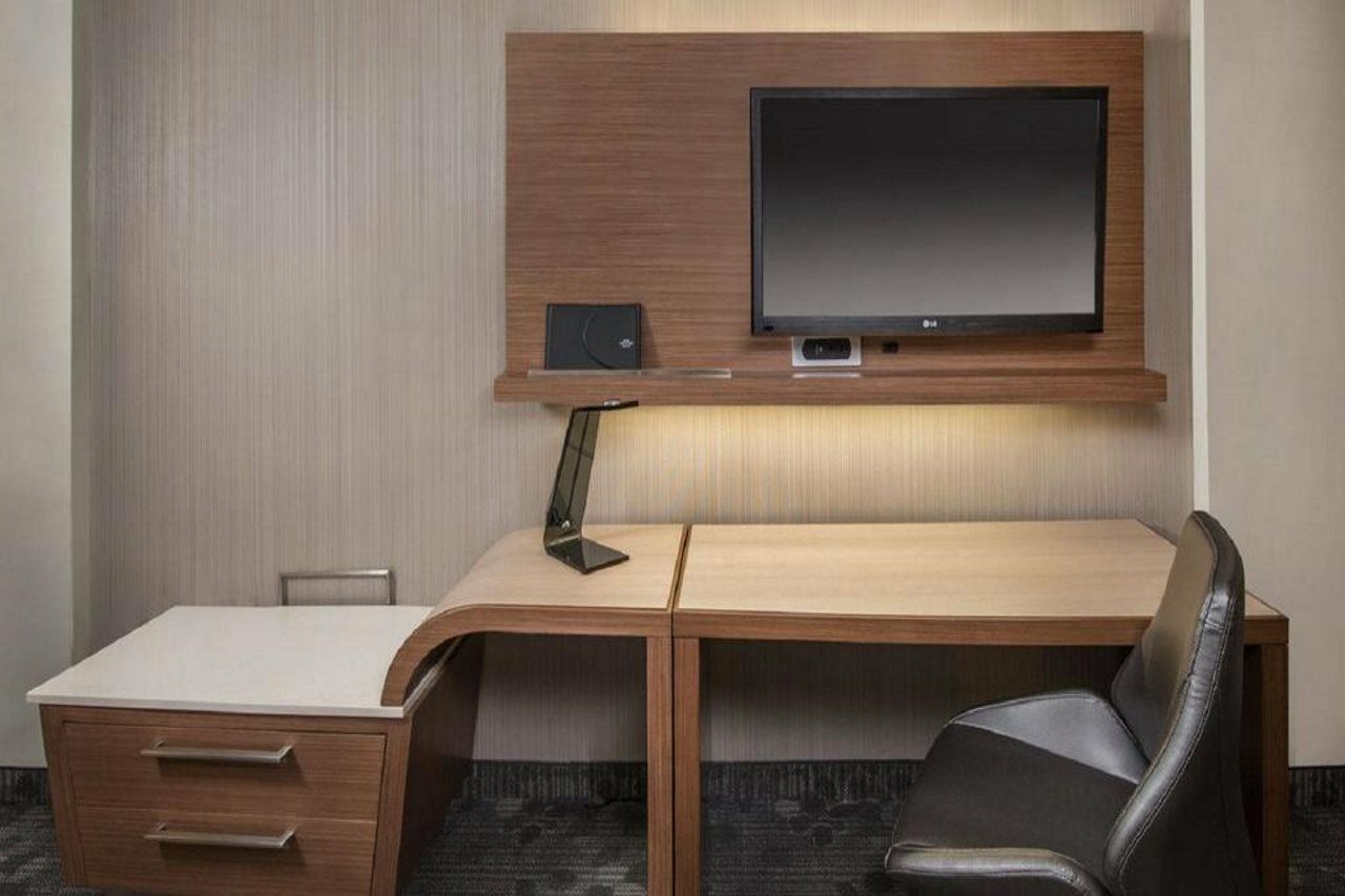 Hotel Courtyard By Marriott Airport Portland